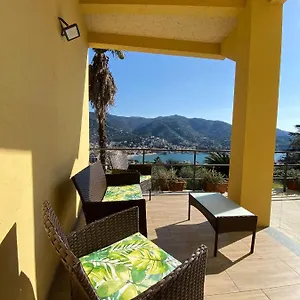 finestra-sul-golfo-rapallo.hotelitalianriviera.com/